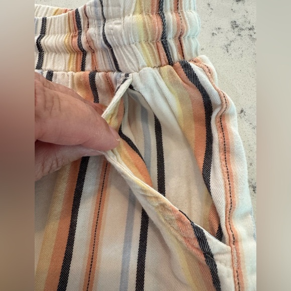 Billabong Elastic Waist Women’s Shorts Size XS cotton stripes excellent - Picture 5 of 11